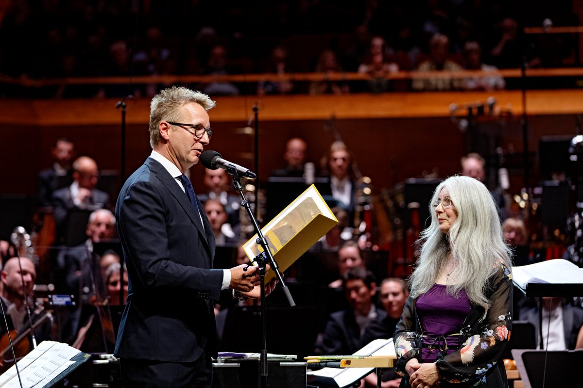 Léonie Sonning Music Foundation (@sonningmusic) on Twitter photo On June 15th 2023, the British Solo Percussionist <a href="/DameEvelyn/">Evelyn Glennie</a> received The Léonie Sonning Music Prize 2023. Watch photos from the prize award concert below. The Léonie Sonnings Foundation's official statement can be read here: sonningmusik.dk/evelyn-glennie… On June 15th 2023, the British Solo Percussionist <a href="/DameEvelyn/">Evelyn Glennie</a> received The Léonie Sonning Music Prize 2023. Watch photos from the prize award concert below. The Léonie Sonnings Foundation's official statement can be read here: sonningmusik.dk/evelyn-glennie…