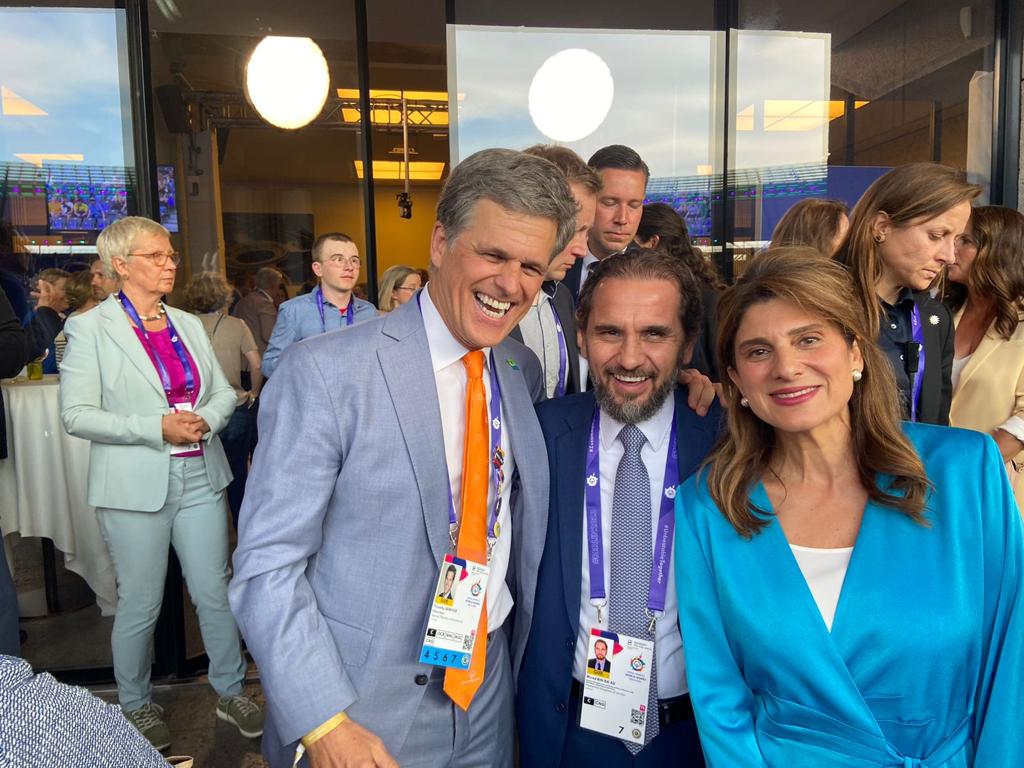 dinamired's tweet image. With the amazing @TimShriver  at the #specialolympicsworldgames #berlin2023 #UnbeatableTogether
@SpecialOlympics
