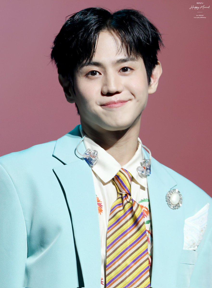 091016ing's tweet photo. 230610 양요섭 솔로콘서트 첫콘 HQ
너는 그 어떤 세상의 꽃보다도
예쁜 꽃이다
너의 음성은 그 어떤 세상의
새소리 보다도 고운 음악이다
🔗https://t.co/IxdGIsD9k2
#양요섭 #요섭 #yosoep #양솔콘 #BITTER_SWEET #하이라이트 #HIGHLIGHT https://t.co/Ka1VhpF7AA