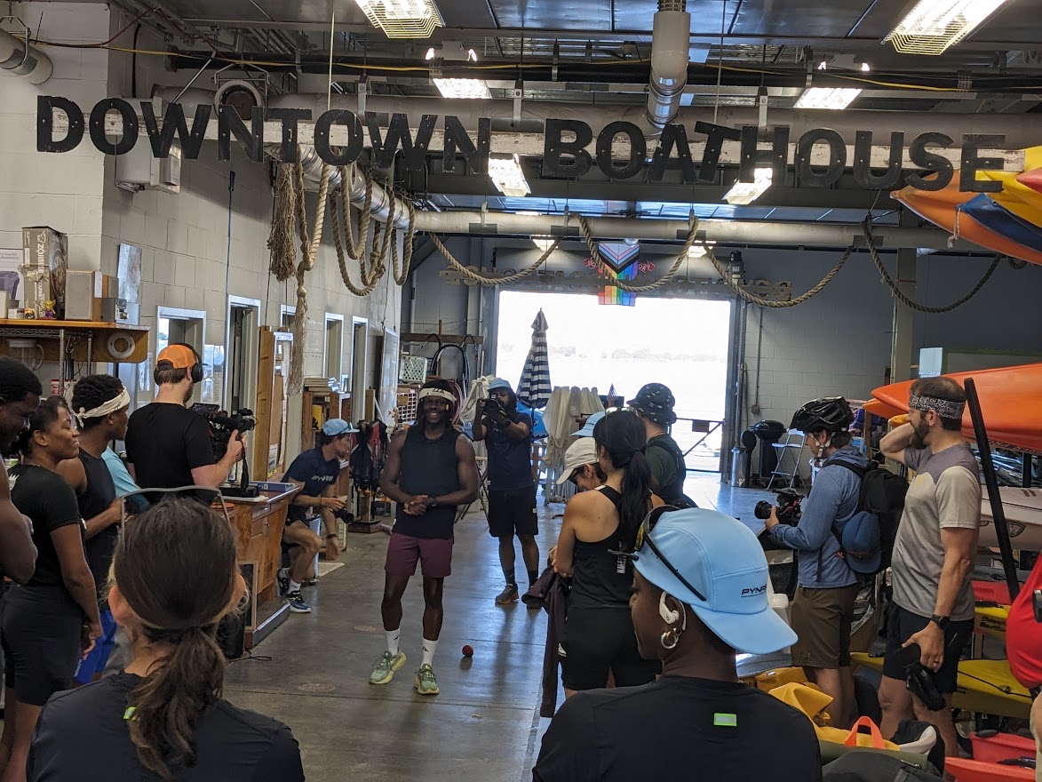 dtbh's tweet photo. Chev Dixon and hist crew kicked off The Hudson Valley Challenge at @dtbh in @HudsonRiverPark on Juneteenth.  Chev is running, biking and paddling from the battery to the summit of Mt Marcy and back.  Propmoting the healing powers of the outdoors. #HVC https://t.co/0A1Dhusziu