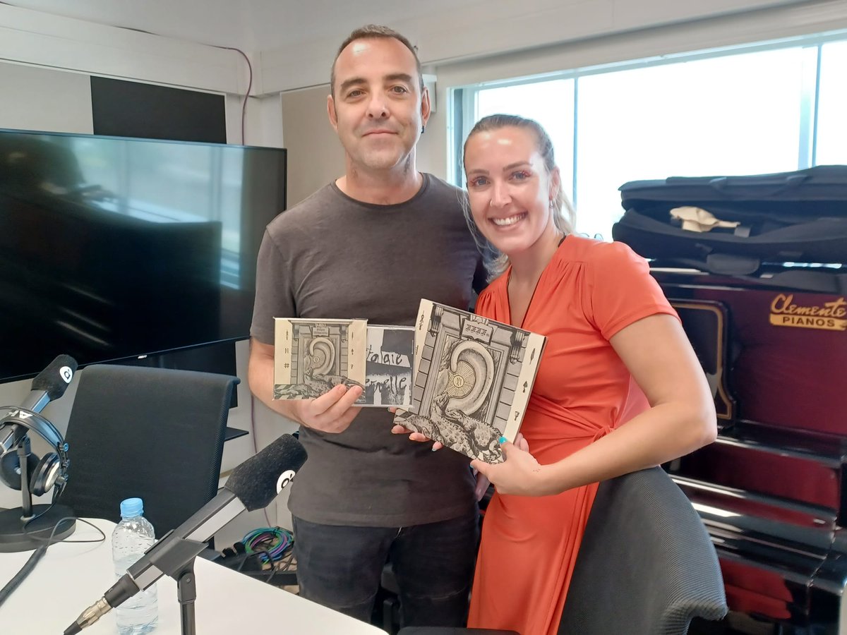 📚Encetem un nou episodi d’#EscripturaAlsPobles amb el company @XimoNoguera, qui va publicar ahir un àlbum i un llibre sobre ‘Opéra Multi Steel’, i ens presenta ja #ElégiesMémorielles!