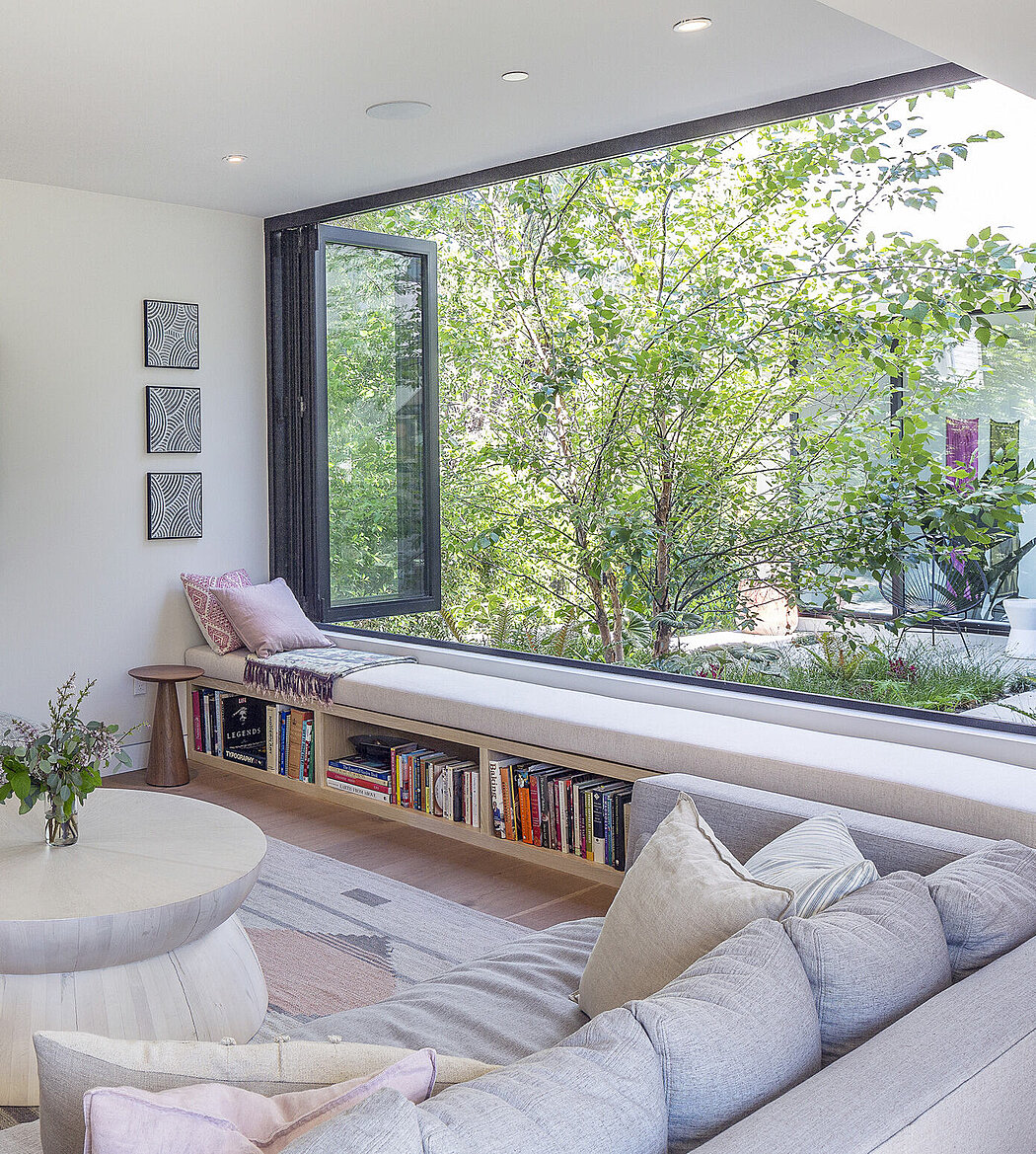 HomeAdore's tweet photo. Garden House: Los Angeles' Nature-Infused Gem

https://t.co/coQ7sxDMJU https://t.co/UlDar1QMUs