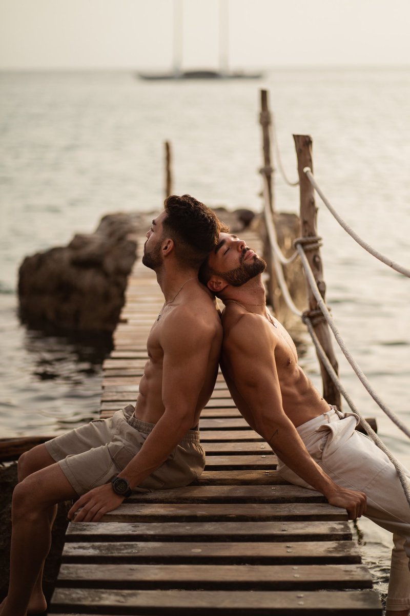 The best gift that life gave me is a person with whom to share it. Love u brother 🤍