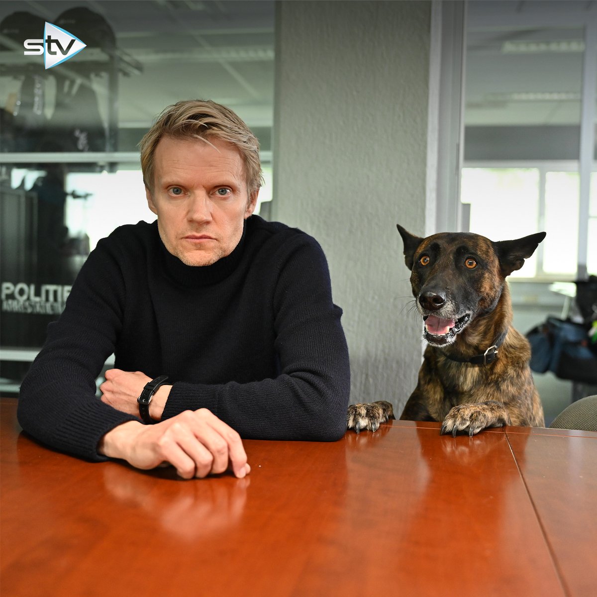 Loving the return of @ITV 's Van Der Valk season 3 with the brilliant Marc Warren. Sadly Trojan the dog who appeared in seasons 1 and 2 passed away. Here's Marc with the shows new dog, Sniffer 😊 #Vandervalk #Marcwarren #TVseries #Dogs #Sniffer #Trojan #tuesdaymotivations