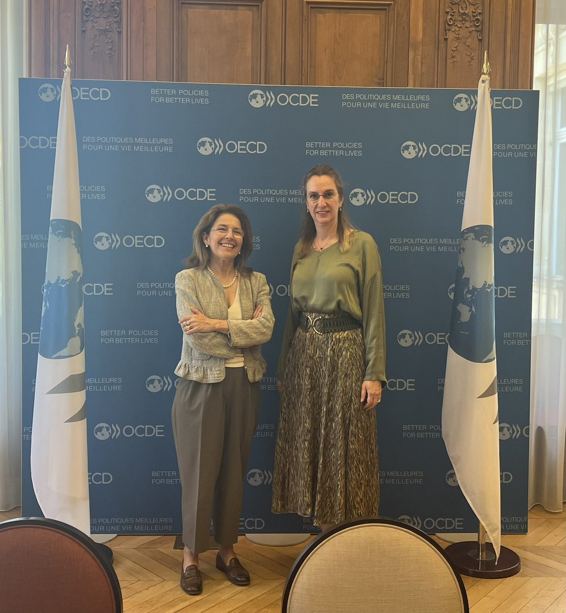 sybelg's tweet image. Meetings with senior management @OECD 👉 Thanks #DSG @FLapecorella #ChiefEconomist @OECDeconomy @C_Lombardelli #TaxDirector @OECDtax @ManalCorwin 

All #women 💪🏽 

Discussions of the  #OECD outstanding work the, Mexico’s 🇲🇽 priorities, the importance of the #LAC region, #gender