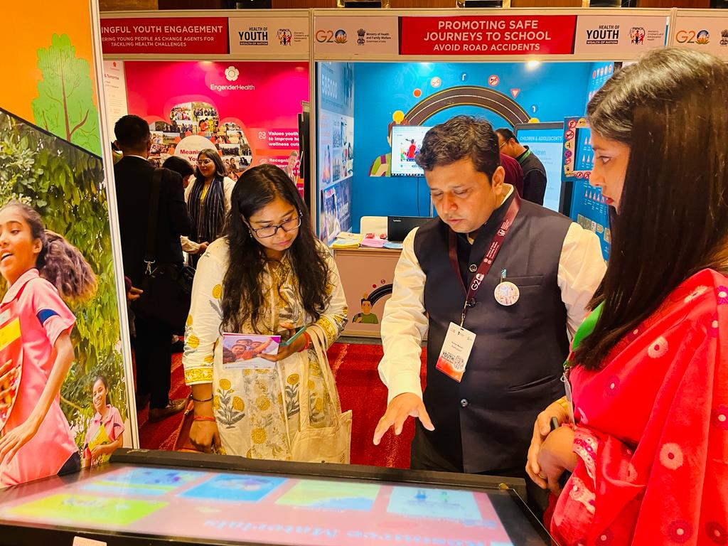 .<a href="/UNFPA/">UNFPA</a>🇮🇳 team at the #G20 Co-branded event  'Health of Youth-Wealth of Nation' showcasing the best &amp; innovative practices on youth health and well-being in the presence of Union Health Minister Dr. <a href="/mansukhmandviya/">Dr Mansukh Mandaviya</a>.

#YouthHealthMatters