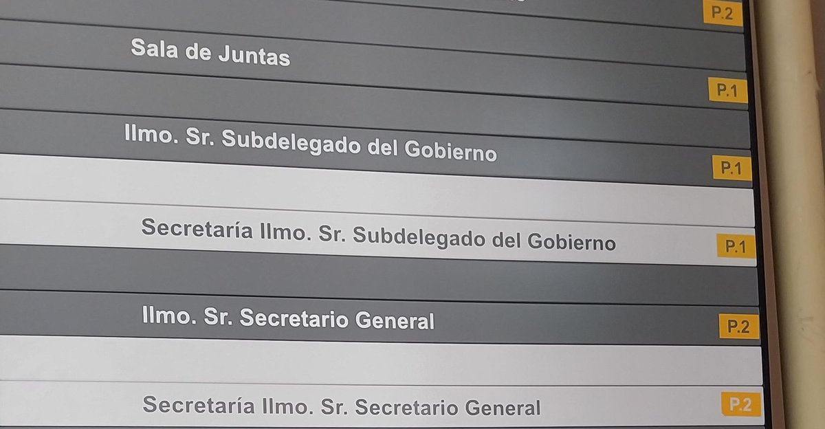 Ya no merece la pena cambiarlo por las elecciones del #23Julio pero creo que debía poner "Sra. Subdelegada de Gobierno" porque la titular de la <a href="/Segovia_Gob/">Subdelegación del Gobierno en Segovia</a> era <a href="/LirioMartin/">Lirio Martín</a> ¿verdad <a href="/RAEinforma/">RAE</a>? #consultasrae