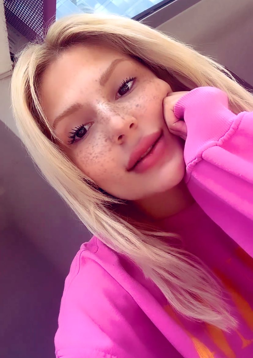 Güne tatlış bir Aybükeyle başlamak 10/10 🤍

<a href="/aybukeim/">aybüke</a> ~ #AybükeÇangal