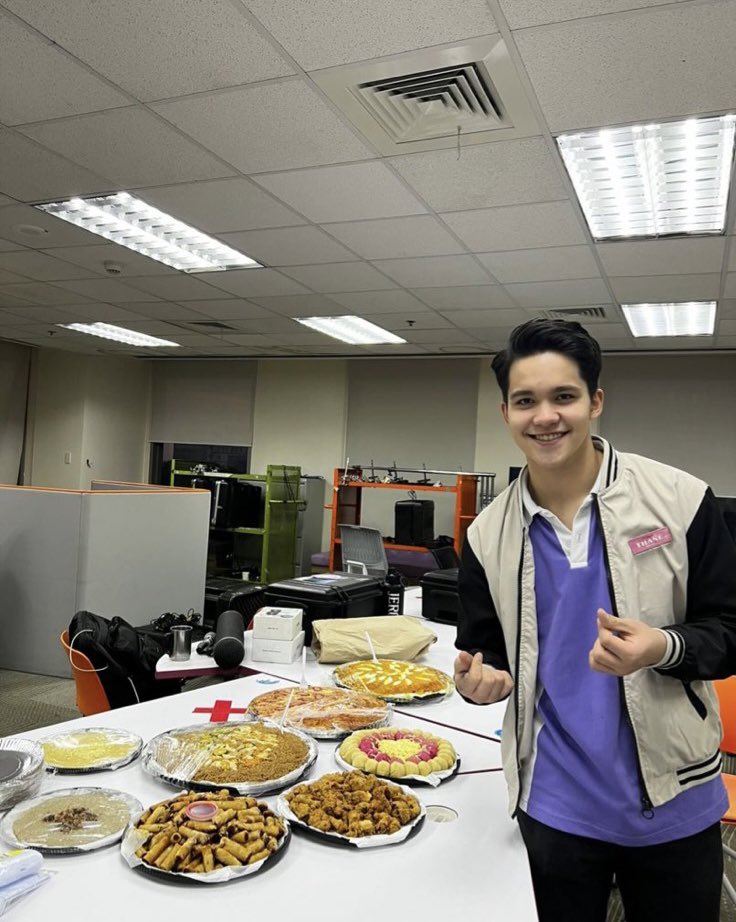 Enjoy the meryenda Max and Rob! You both deserve to enjoy that sumptuous meal with your <a href="/iampieofficial/">PIE Channel</a> Family. 

Wag na muna isipin ang outcome ng chugihan because more opportunities will come for each of you in the future. Manifesting!!! 🥰🥰

#MaxineTrinidad | #RobBlackburn