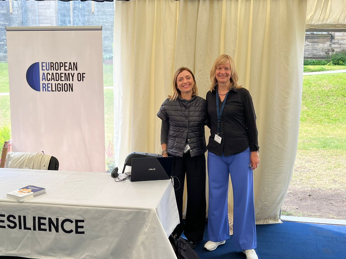 resilienceRI's tweet photo. @eu_are and #resilienceRI are combining forces this week at @divinitysta at the desk where you can find information on us. Happy to meet each other and all the scholars working on Religious Studies!

#resilienceatwork https://t.co/FKcXU62F5J