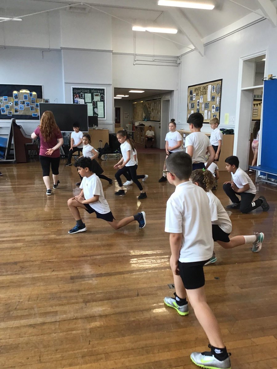 ABCPschool's tweet photo. #Class34P have had a fantastic morning with skateboarding champion Rebecca Davies! We have listened to her story in an assembly and then completed a fitness circuit challenge! @sports4champs #ABPE https://t.co/BuUzRBlQNi