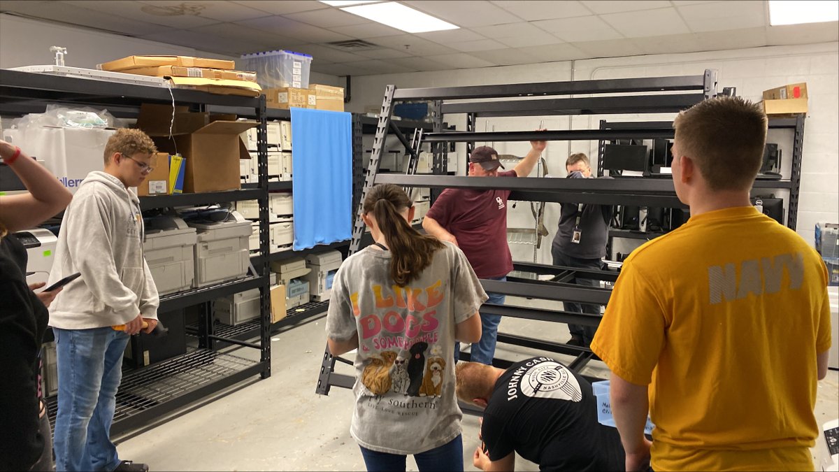 A HUGE thank you to the ROTC students who helped us move yesterday! 💪

Breanna Cobb
Kierra Adams
Thomas Johnson
Lucas Joyner
Kai Fairhall
Olivia Hunter