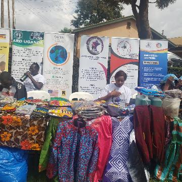 AorwUganda's tweet image. Together, we can create a more inclusive and welcoming world for everyone. Let's extend a helping hand, offer support, and promote understanding. 🤝🌟
#WorldRefugeeDay #TogetherForRefugees #HopeInUnity #MakeADifference #EmbraceDiversity