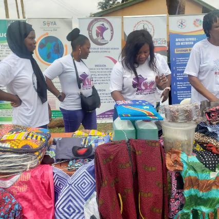 AorwUganda's tweet image. Together, we can create a more inclusive and welcoming world for everyone. Let's extend a helping hand, offer support, and promote understanding. 🤝🌟
#WorldRefugeeDay #TogetherForRefugees #HopeInUnity #MakeADifference #EmbraceDiversity