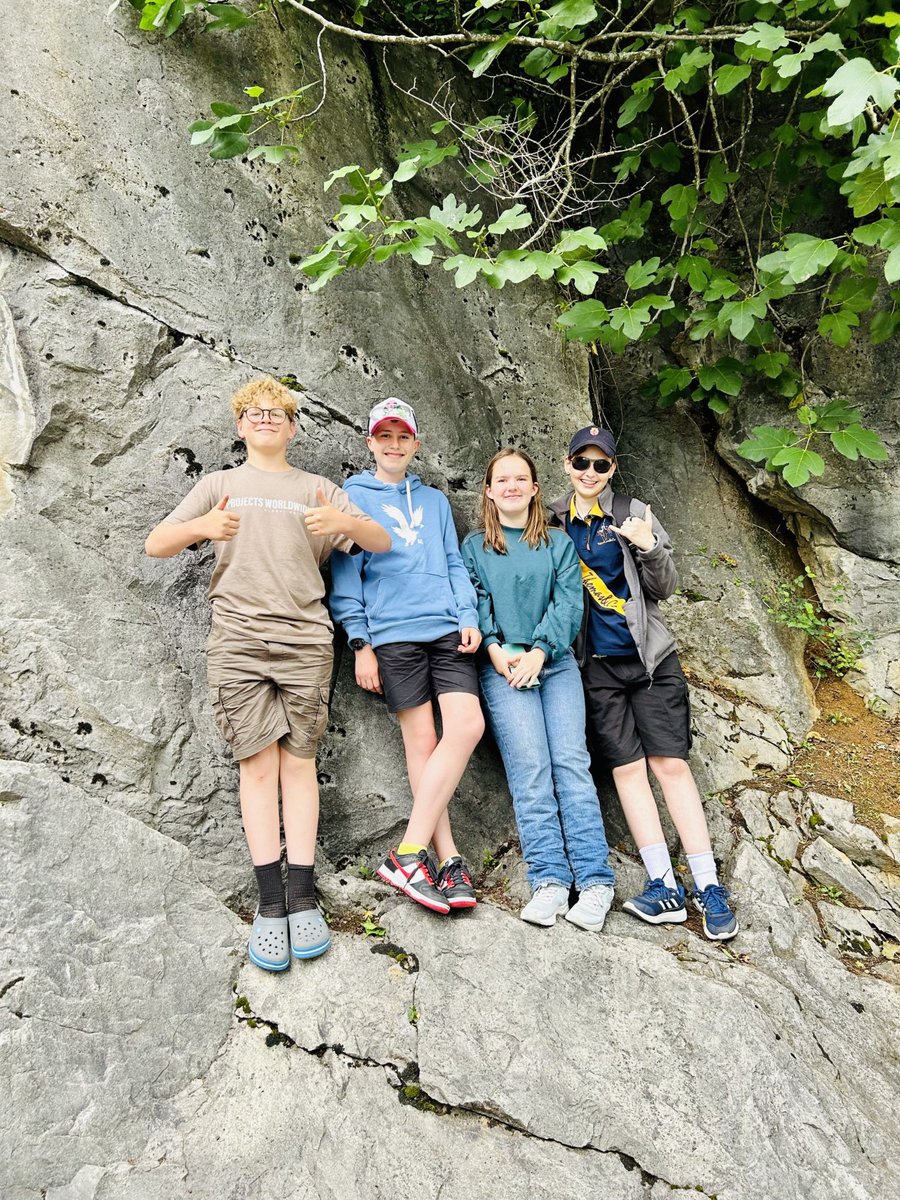 RHS French Dept tweet media