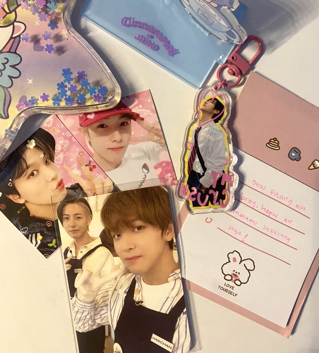 sunfIewur's tweet photo. on sebentar untuk mengupload today proof!!! my baby renhyuck akhirnya pulang 😭👊🏻 https://t.co/mfkpYKZPLb