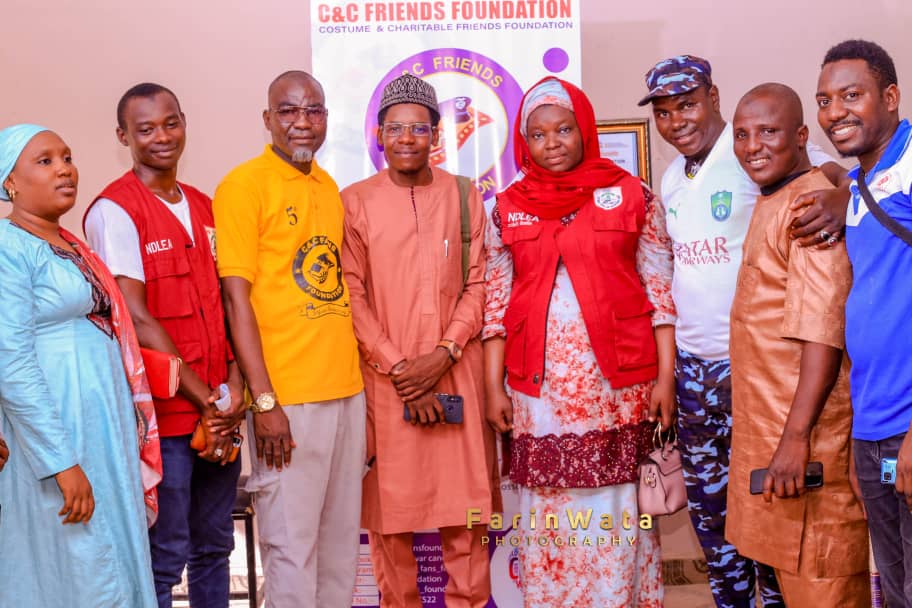 SameenSys's tweet photo. I gave a presentation on ‘Drugs and Substances Abuse’ among our youths: Consequences and Recommendations. At Public Lectures, organised by C&amp;C Friends Foundation this weekend. 
From my left, Billy-O and Rukayyah Adam Shuwa from right wing.

#drugfree 
#drugtrafficking https://t.co/lmgpCBfbq7