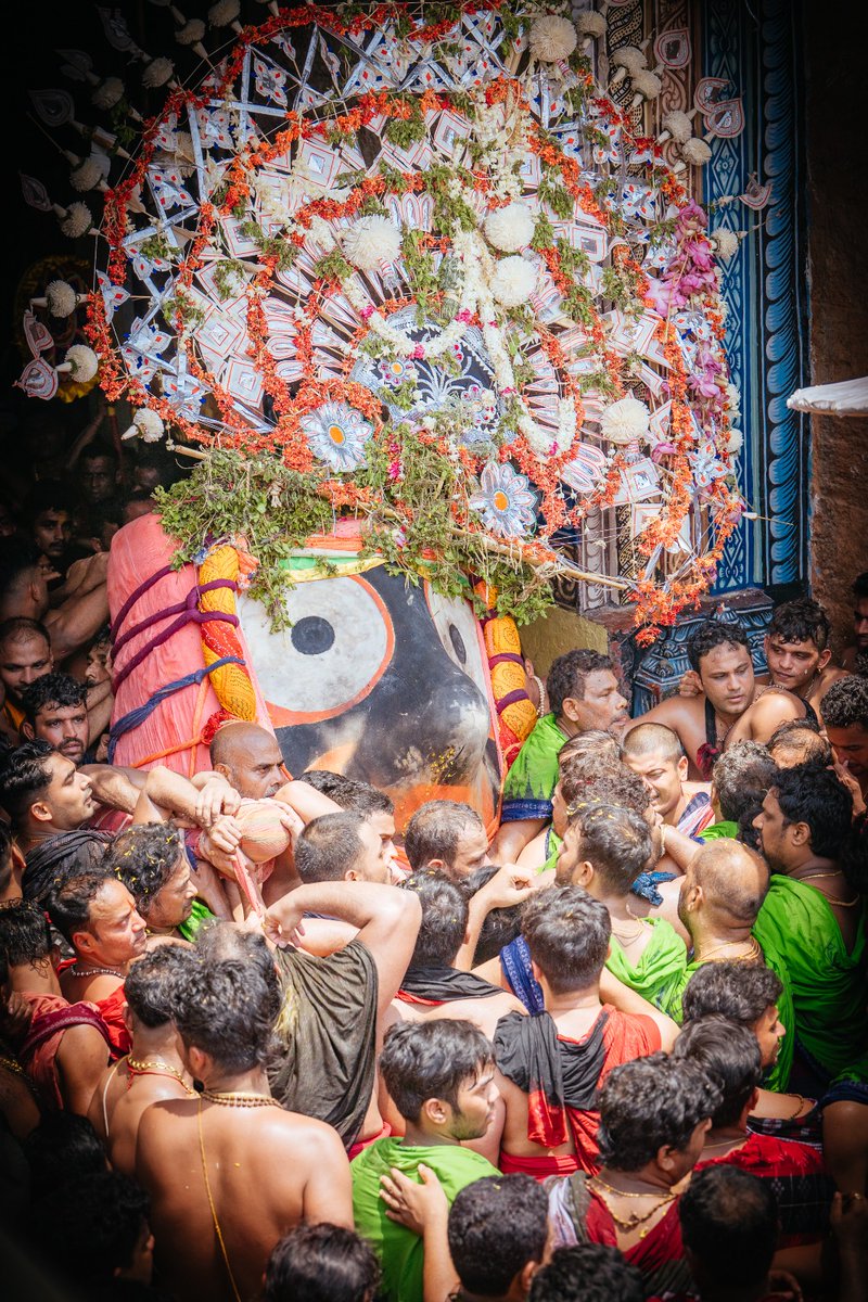 ମହାପ୍ରଭୁ ଶ୍ରୀଜଗନ୍ନାଥଙ୍କ ପବିତ୍ର ରଥଯାତ୍ରା ଅବସରରେ ସମସ୍ତଙ୍କୁ ହାର୍ଦ୍ଦିକ ଶୁଭକାମନା......
#RathaJatra2023 #PuriRathYatra2023 #Puri #JagannathRathYatra #jagannathtemple