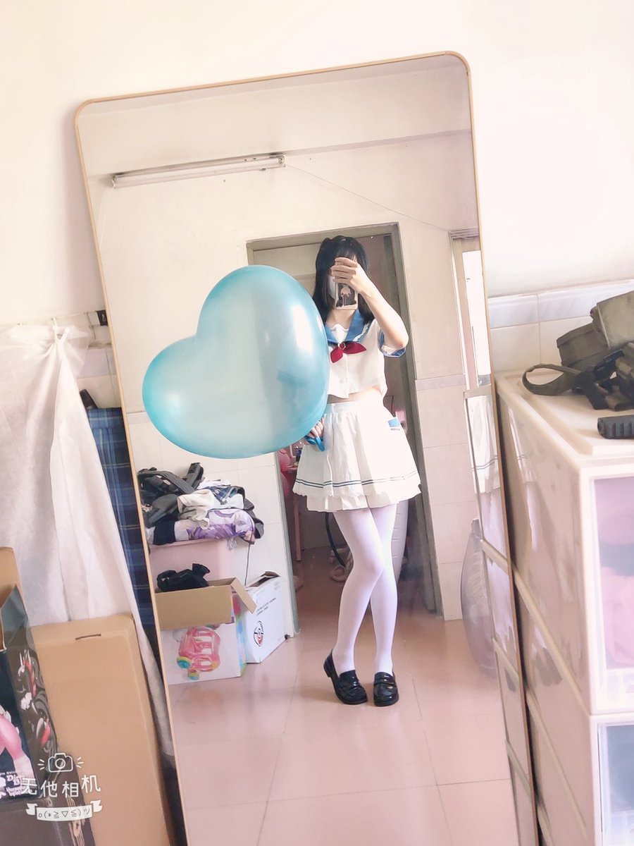 feiyinying's tweet photo. 新衣服好看吗？ https://t.co/XrSEoUEZBb