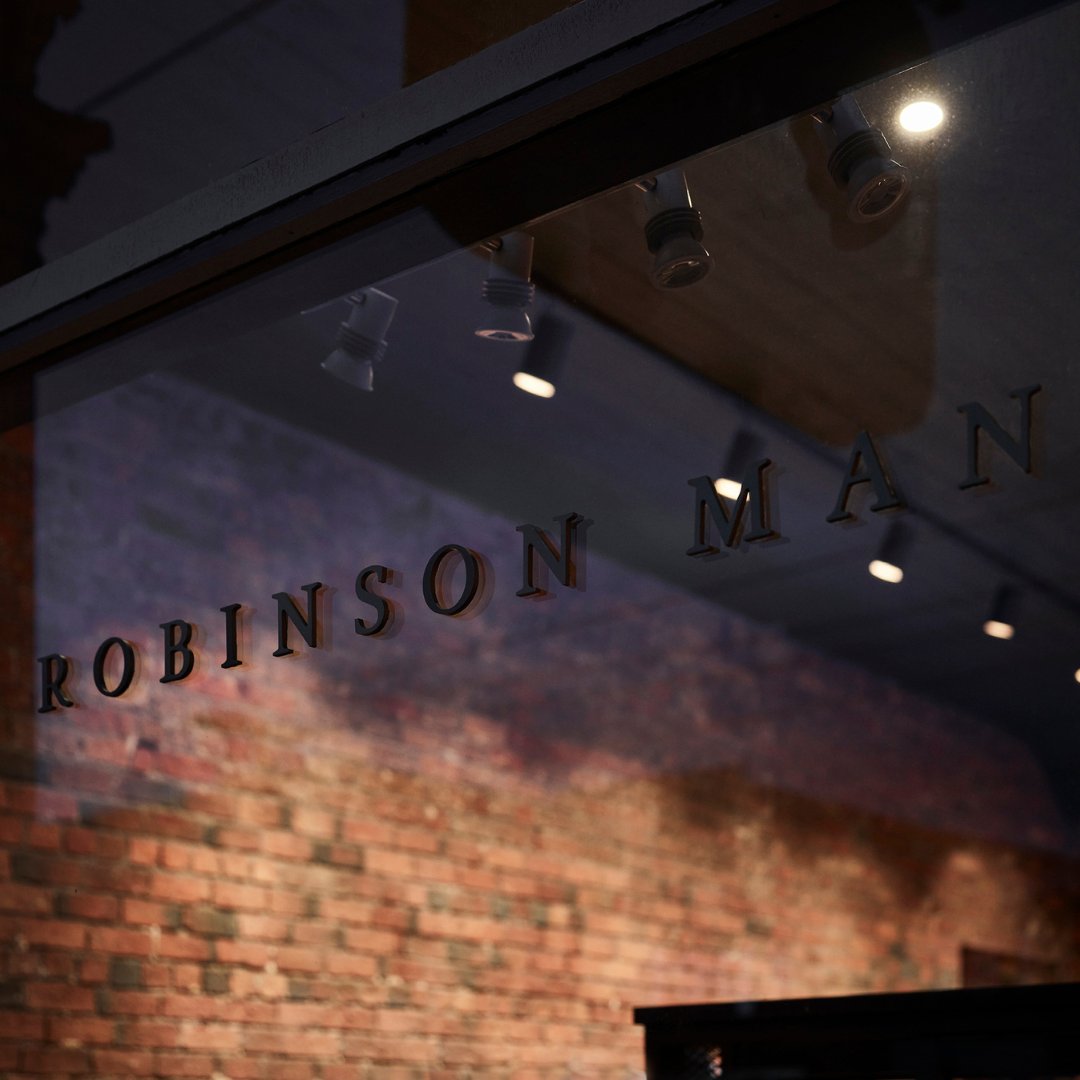 @RobinsonMan_ celebrated seven years as a physical presence. We are proud to share the professional photos of our flagship, taken last month, to mark the occasion. #interiorarchitecture #retailinteriors #sustainabledesign #robinsonman #melbourne