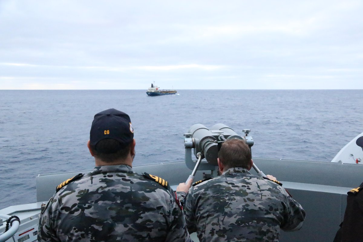 Australian_Navy's tweet photo. #AusNavy conducts sea rescue!
A man who sustained a serious injury while working on an oil tanker was picked up and transported safely to shore by #HMASSydney crew members last week.
#WorkingNavy
Read more ➡️ https://t.co/wkfZpJIttj https://t.co/HjSrZL42Th