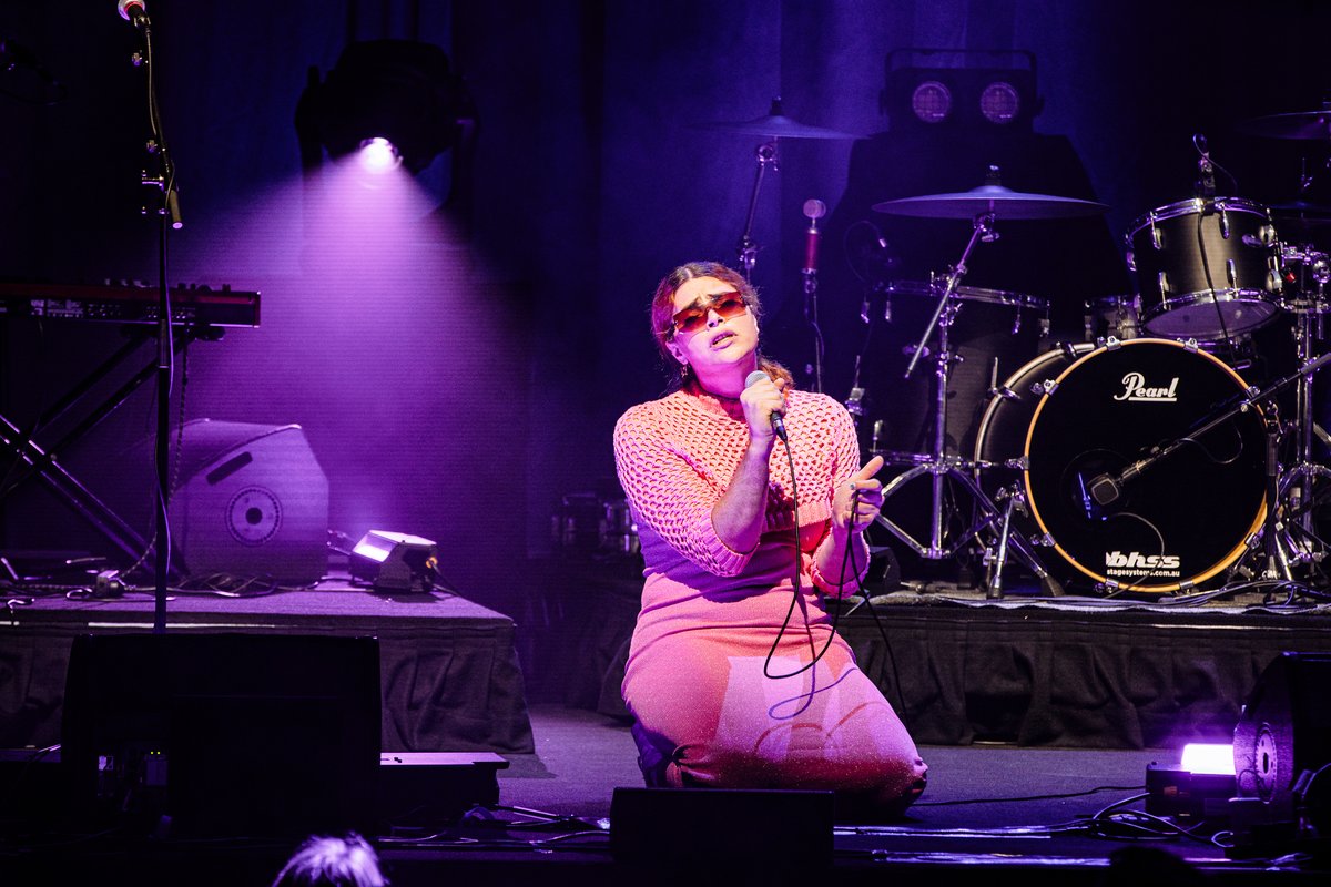 Cash Savage <a href="/CashSavage/">Cash Savage</a> and The Last Drinks with support June Jones switching on the Hall.  

📸<a href="/dogbunz/">jess gleeson</a>
💡<a href="/faustobrus/">Fausto Brusamolino</a>

#cashsavage #cashsavageandthelastdrinks #cityrecitalhall #sydney