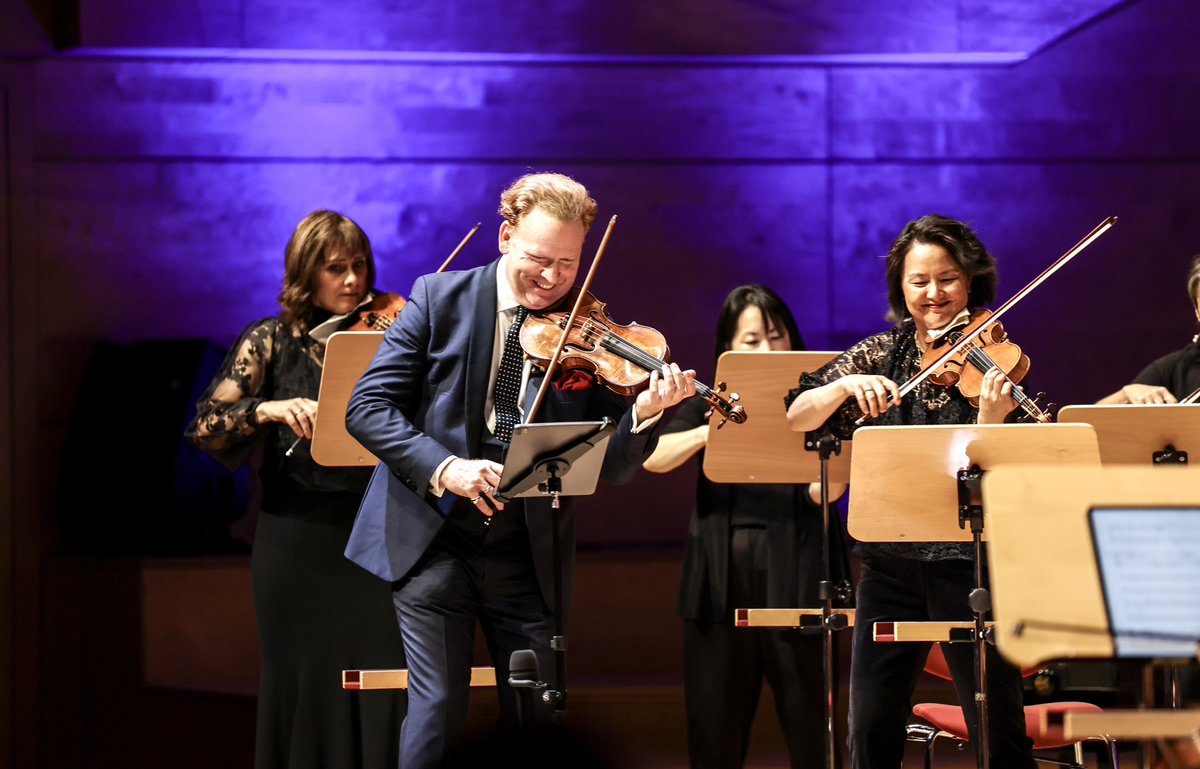 HopeViolin's tweet photo. Last Sunday night’s performance with New Century Chamber Orchestra and @AlexeyBotvinov at the glorious Philharmonie Essen.
Tonight, Tuesday 20th: Schleswig-Holstein Musik Festival! Moin.
#danielhope #newcentury #NCCO #hope #essen #philharmonieessen #Hope50 #shmf #moin
Photos © Sven Lorenz | Essen