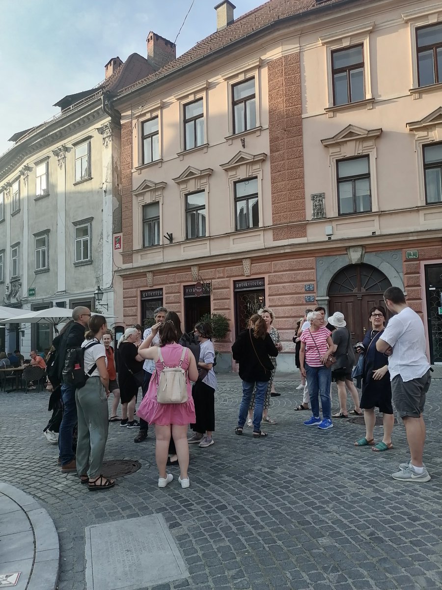 INSPIREquality_'s tweet photo. The #INSPIRE team reunited in beautiful Ljubljana 🇸🇮! 

For the next 3 days, we are having a project meeting to discuss the progress of our work &amp; plan for the upcoming months! 🧡

And we couldn't have started the meeting better than with a HERstory tour in the centre...🚺 https://t.co/I9wc5Ji5kS