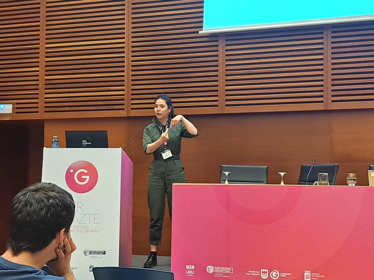 nanoPAT_project's tweet photo. In case you missed the #IkerGazte2023, here you can read what our colleague Usue Aspiazu (@upvehu/@POLYMAT_BERC) explained about #latexes and how the #PDW_spectroscopy can be used to measure its particle size. 💡
ℹ️ https://t.co/qiKgWkNfsw
#nanoparticle #characterisation https://t.co/ATaFrnkqQO