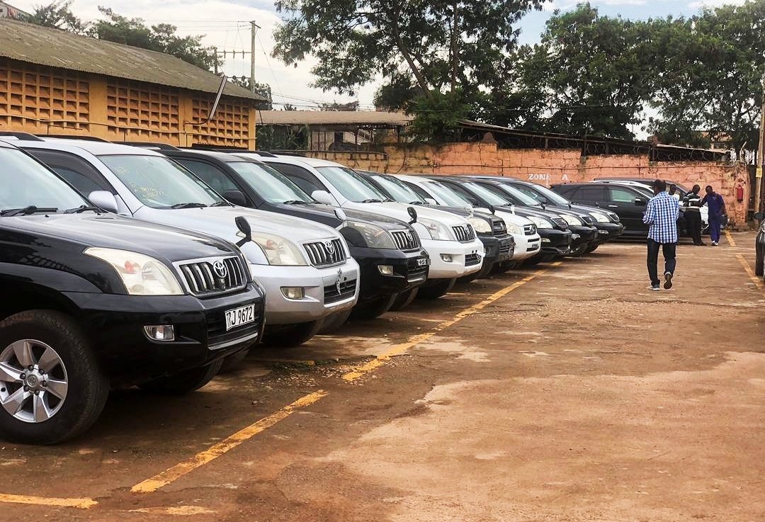 #WeeklyDiscount
Now your SUVs are now available on discount. The Toyota Land Cruisers 2006 to 2009 editions can be possibly purchased at #Ugx95m.

#LimitedOffer