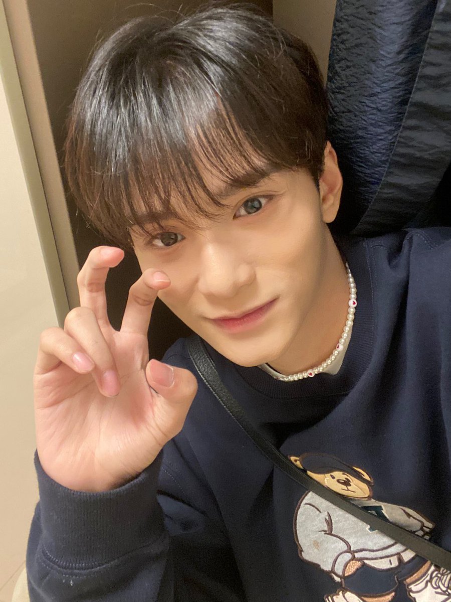 XODIAC_MEMBERS's tweet photo. [#자얀] 

쏘블리들 뭐하고 있어요? 💛💛💛

#XODIAC #소디엑 #ZAYYAN #자얀 https://t.co/uxYhjO7fi7