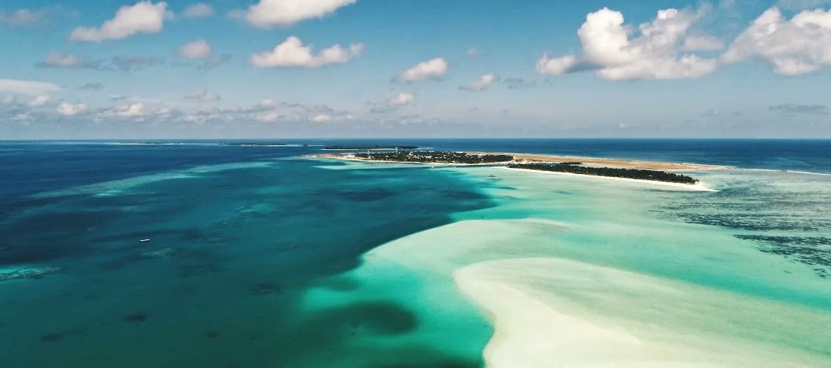 #Climatejustice in the #Maldives: What’s fair when the sea is swallowing the land? 
bit.ly/3Jlyw4m #TravelTuesday