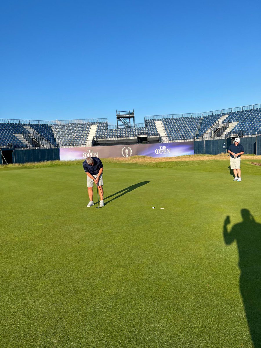 AndyCockram's tweet image. Great day @RLGCHoylake yesterday playing the @TheOpen  course! Even managed a birdie at the last!!