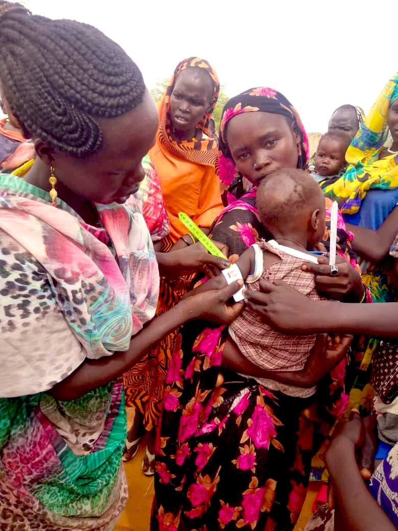 On #WorldRefugeeDay we must not forget the dire situation in #Darfur #Sudan

Refugees,IDPs &amp; civilians endure unimaginable hardships due to the fighting

Access to food,healthcare &amp; shelter is essential,but insecurity hampers humanitarian efforts

Their plight can't be ignored