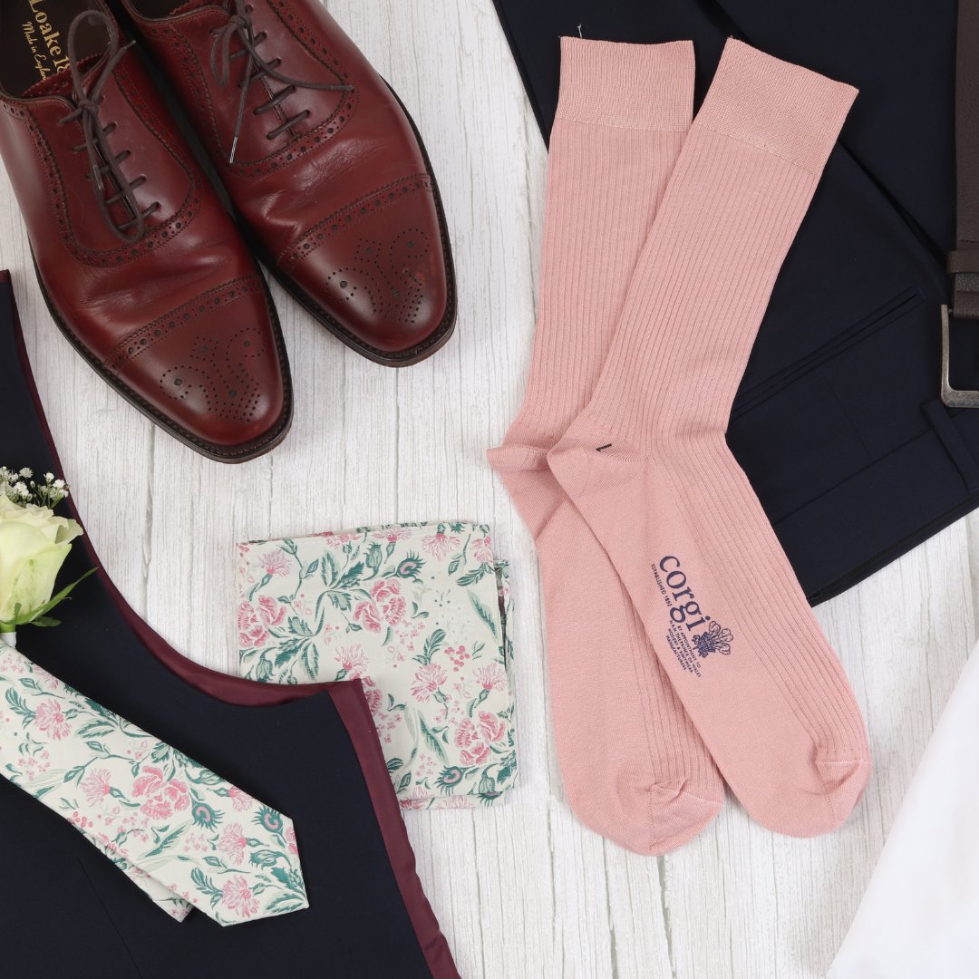 It's officially #WeddingSeason get ready in style with our true rib mercerised cotton socks to add a little lux to your formal attire. 

#corgi #corgisocks #accessories #madeintheuk #springsummer #springfashion #socks #madeinbritain #luxurysocks #weddingseason #wedding #weddingg