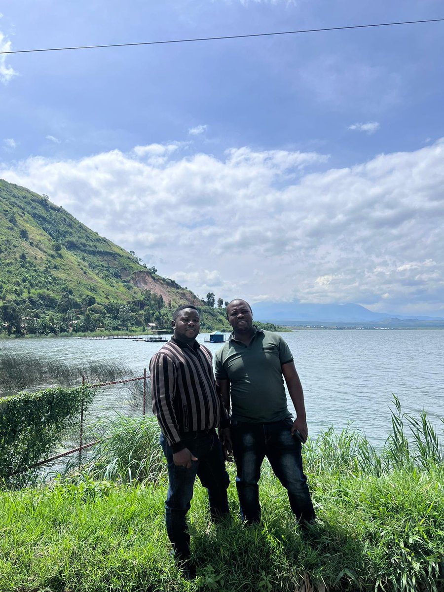 KwafrikaTravel's tweet photo. Ce week-end passé nous avons escaladé des montagnes avec un groupe des visiteurs domestiques, visitant les villages de Bwambaliro, Ngumba et Kirotshe dans le #Masisi. Les vues imprenables sur le Parc des VIrungas et les montagnes sempervirentes de Masisi ont fait notre journée. https://t.co/3aVqQI0R3h