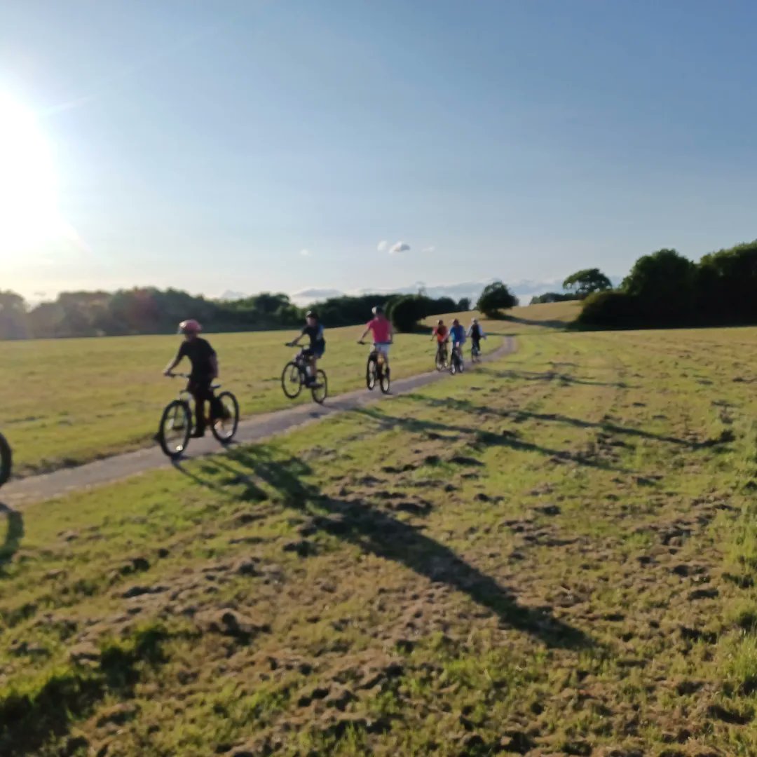 On a warm summer's night cycling in shorts and T-shirts in Temple Park with our @templeraiders brings a warm tingling sensation! Them nettles can be a pain in the summer! 😬😵‍💫🚴‍♂️ #bike #cycling #youthwork #tyneside #outdoors