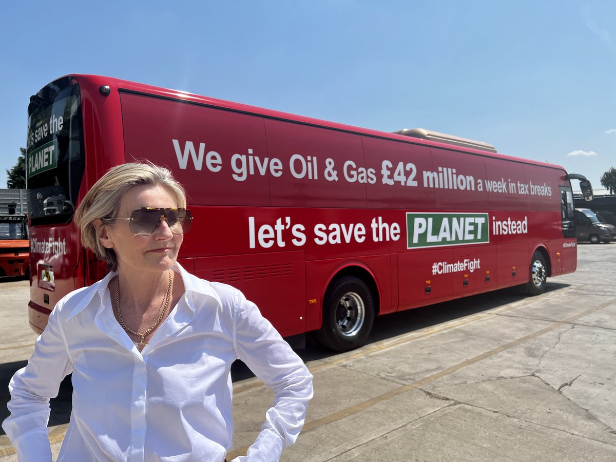 Hey @Jeremy_Hunt We give oil and gas companies £42 million each week in tax breaks! Why not #savetheplanet instead? #climatefight