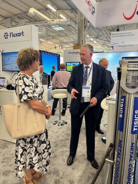 Day 2 #ParisAirShow 🇫🇷 ✈️ Our CEO speaks at the #ATI Innovator Showcase this morning ➡️ 10:10am (CET) | Booth F155 | Hall 2B, UK Pavilion Yesterday he met with British Ambassador to France @MennaRawlings 👇 @UKAeroInstitute @salondubourget #Aerospace #Aviation #NetZero