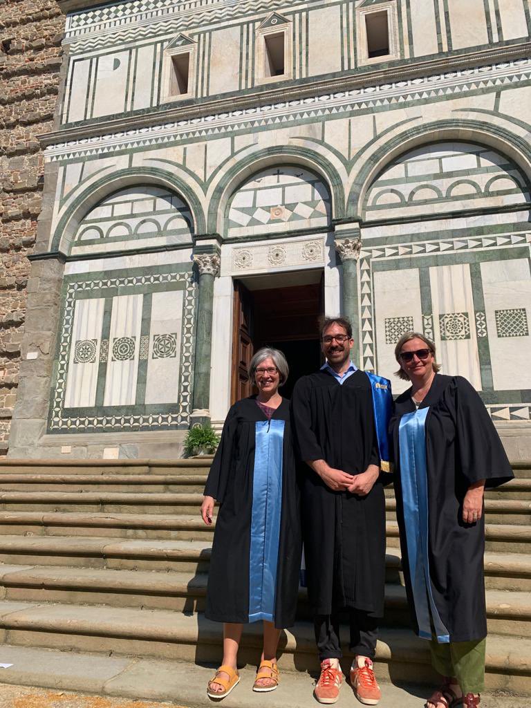 Last week @EUI_EU was incredible. @sandylocks & great colleagues gave us an education on black lives in academia & beyond (big up to @DaphneBdz) | stellar prof Trivellato on reading Max Weber | me between my academic idols (🙏@laurenkassell & R Grafe) after receiving my diploma.