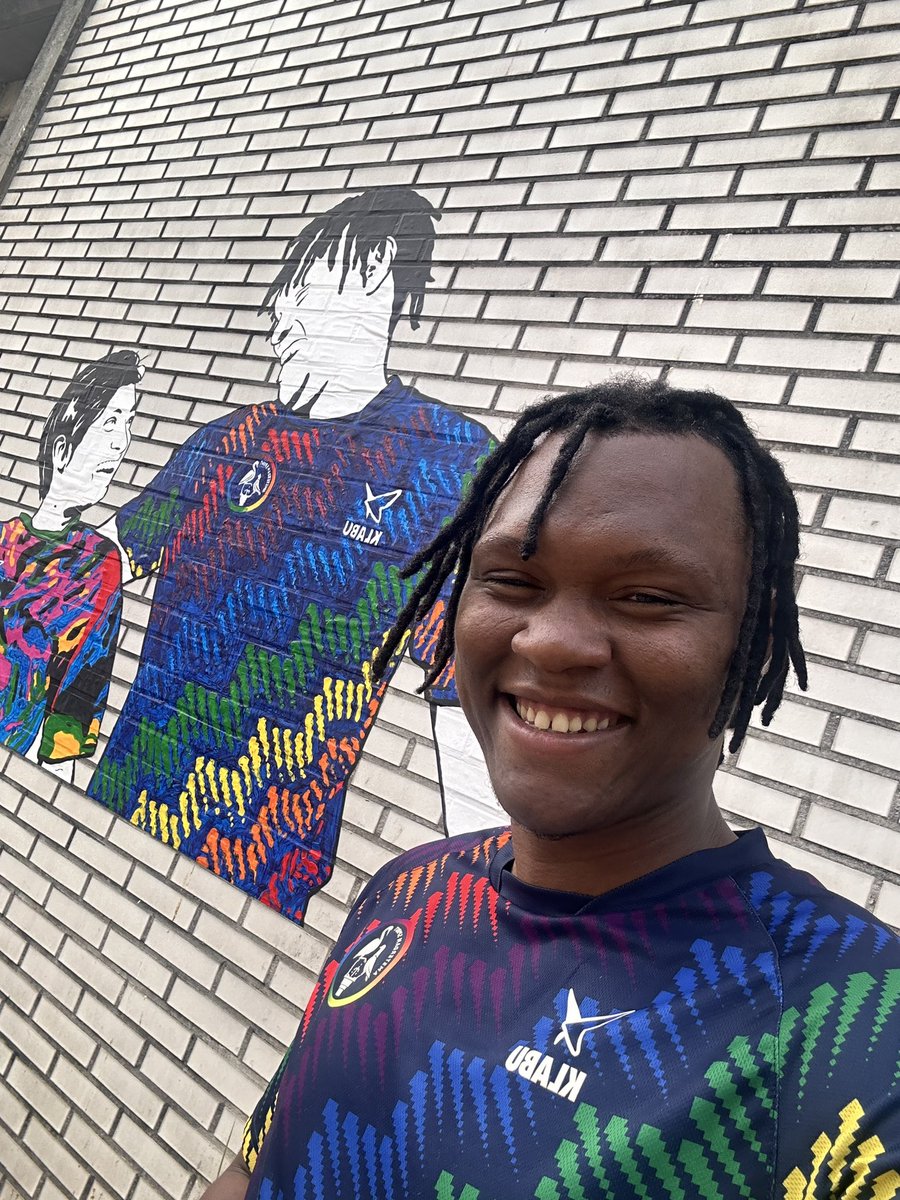 "Today, on #WorldRefugeeDay, I'm filled with gratitude for the beautiful mural that portrays migrants, including myself. This powerful representation reminds us of the resilience and strength we carry within. Thanks to <a href="/KLABUofficial/">KLABU</a> <a href="/kampseedorf/">Kamp Seedorf</a> happy int refugee day