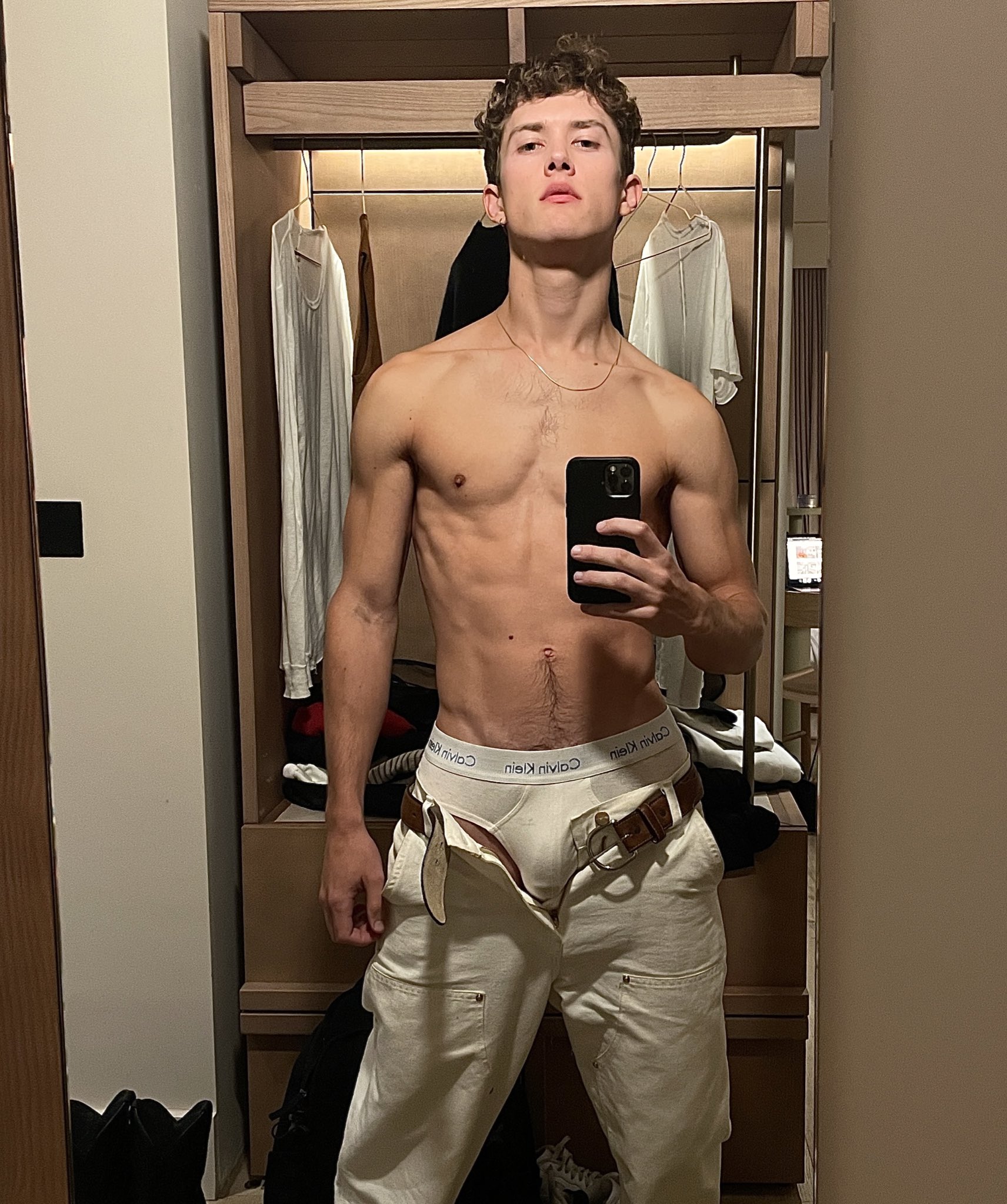 Sean Ford on Twitter: "Salut Paris, ça va? https://t.co/QlyEo79cTj