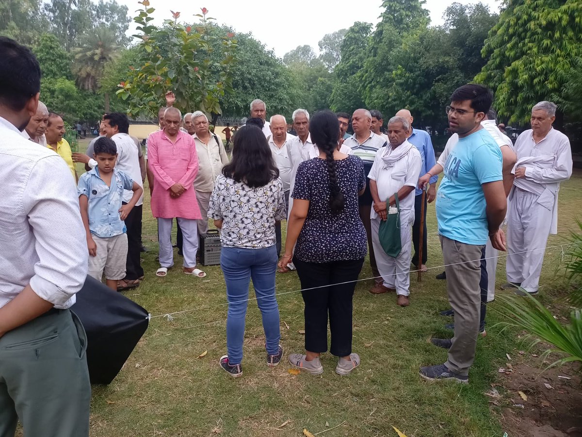 ERC_NewDelhi's tweet photo. Yoga session cum Mini Millets Mela was organised by the Food safety team, District Shahdara on 20/06/2023 at West Jyoti nagar to enlighten the public regarding the benefits of including Millets based food products in their diet.
@NehaBansal31 @foodsafetydelhi @Kuldeep_FSD https://t.co/VJWA8azArp