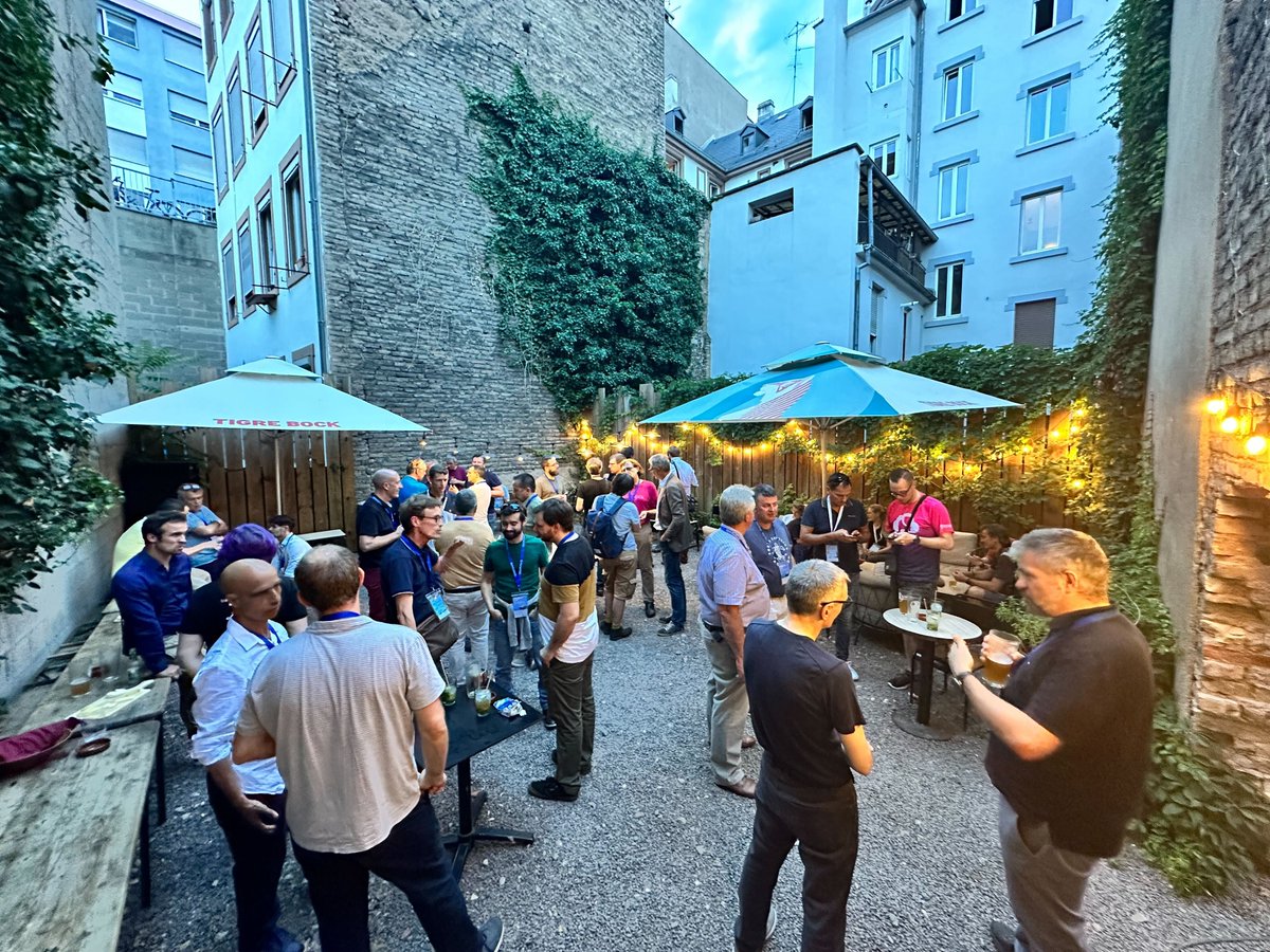 PGDAY_Fr's tweet image. Merci à toutes les personnes qui ont participé à la soirée de commu #PostgreSQL hier soir à Strasbourg ! Un beau moment de rencontres et de partage !
#Postgres #PostgreSQLFr