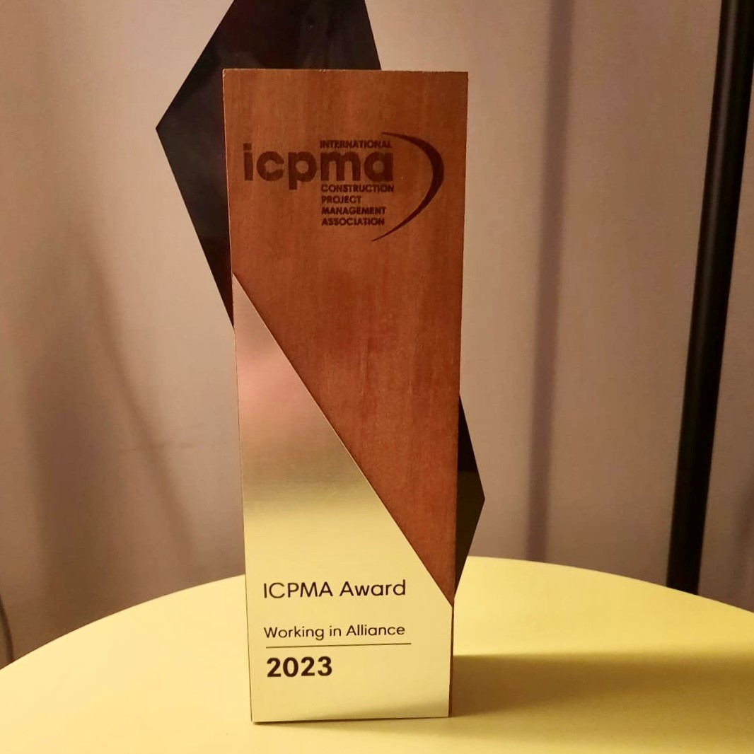 GrangegormanDev's tweet photo. We were humbled to receive the ‘Working in Alliance’ award by the @ICPMA2 last night in Munich – alongside our stakeholder; @WeAreTUDublin – for our recovery of the 200-year-old Lower House at Grangegorman.
#TeamWorkMakesTheDreamWork #RevealingGrangegorman
Photo: Aisling McCoy https://t.co/KcPNLFr75t