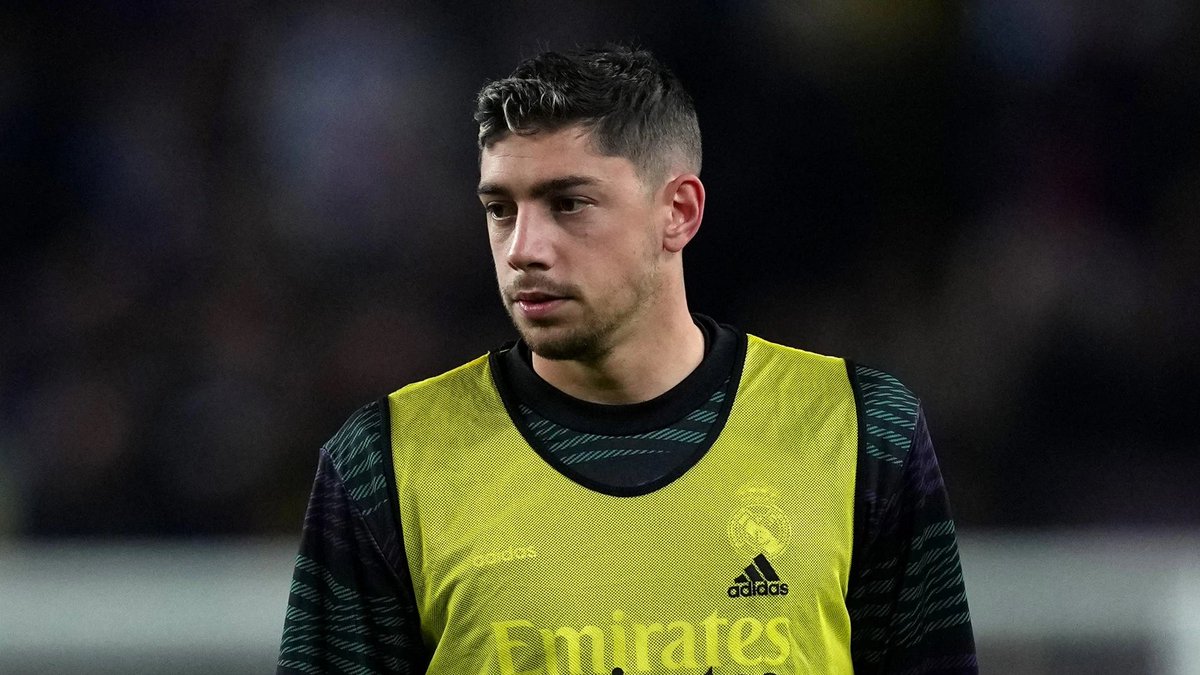 Buenos días. 

Vengo a recordar que han pasado 2 meses y 2 semanas y Fede Valverde sigue sin ser sancionado por la agresión a un compañero. 

Los insultos a Vinicius fueron castigados al día siguiente.