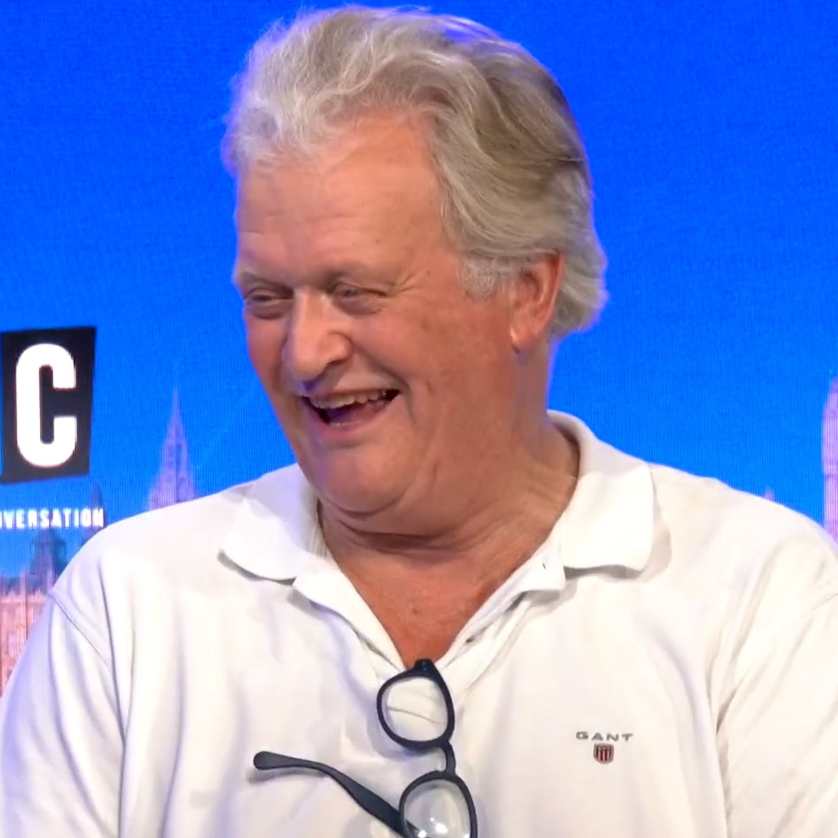 LBC on Twitter "Would you pay £10 for a pint in Wetherspoons? Pub boss