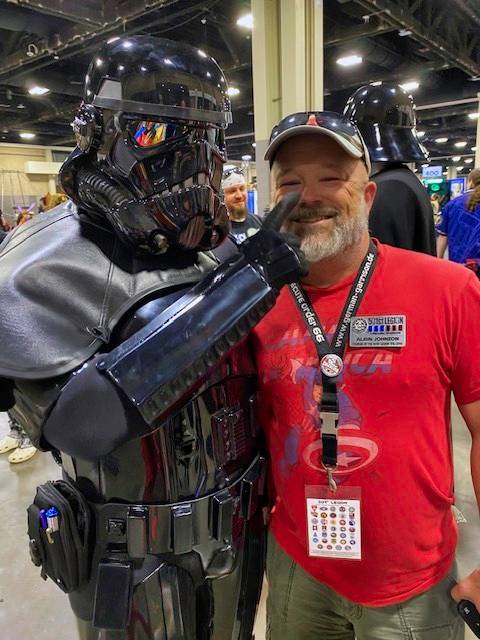 501stSpecOps's tweet photo. Two heroes at Heroes Con!
TX10835 spotted the founder of this great legion and made him smile , for just being a SpecOps 😉
#SpecOps
#SwiftSilentRelentless
#ShadowStormtrooper
#TheMaker https://t.co/Mvy05x91ZF