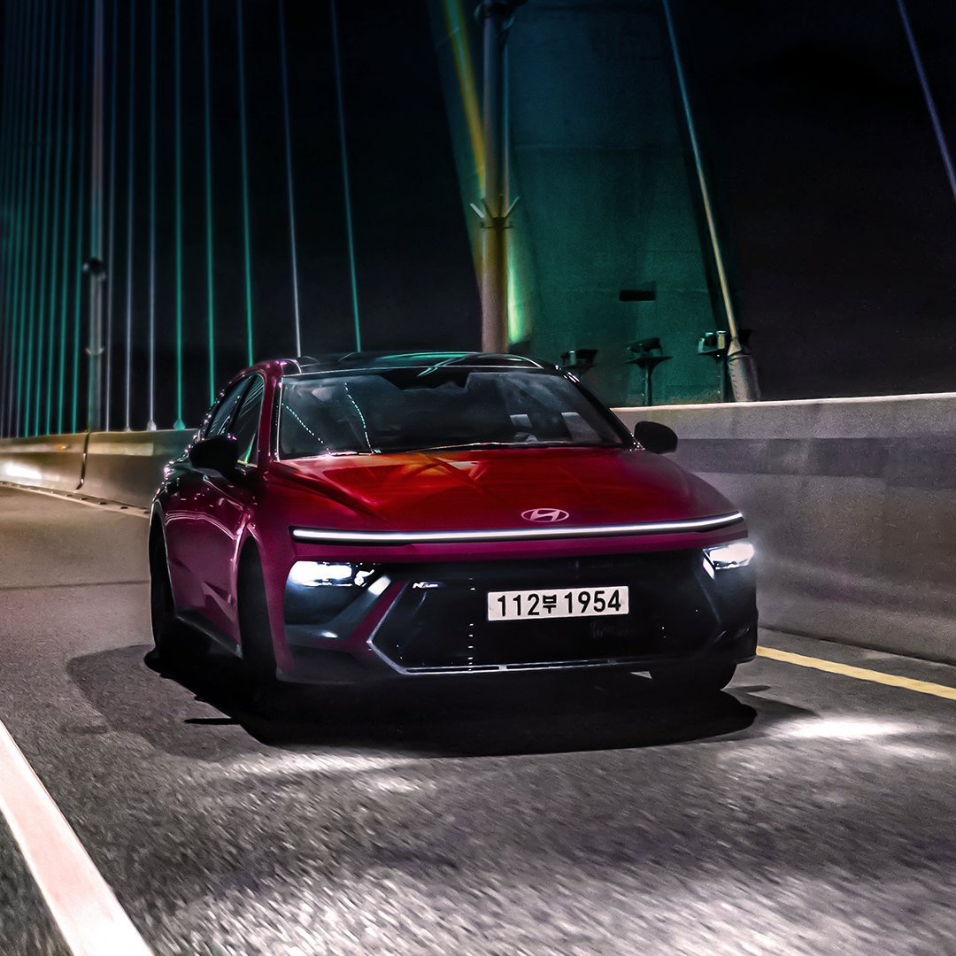 hyundai_kor's tweet photo. [#Myhyundai #nightdrive]

쏘나타와 함께
안전한 야간 드라이브 🚘

연인, 친구와 함께 야경을 즐길 수 있는
나만의 드라이브 댓글로 알려주세요!

👉 더 알아보기:  https://t.co/8m431dvlbE

#현대자동차
#SONATA #NLine #쏘나타N
#야간드라이브 #SONATANLine https://t.co/HZTthMy6Hw