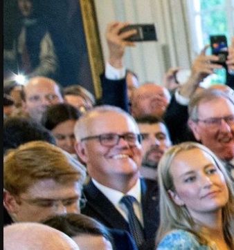 RonniSalt's tweet photo. The opening of the annual Useless Pathological Liars Who Destroyed Their Countries Conference is off to a good start I see.

#gurningsimpleton https://t.co/mKfpvEYZ1i